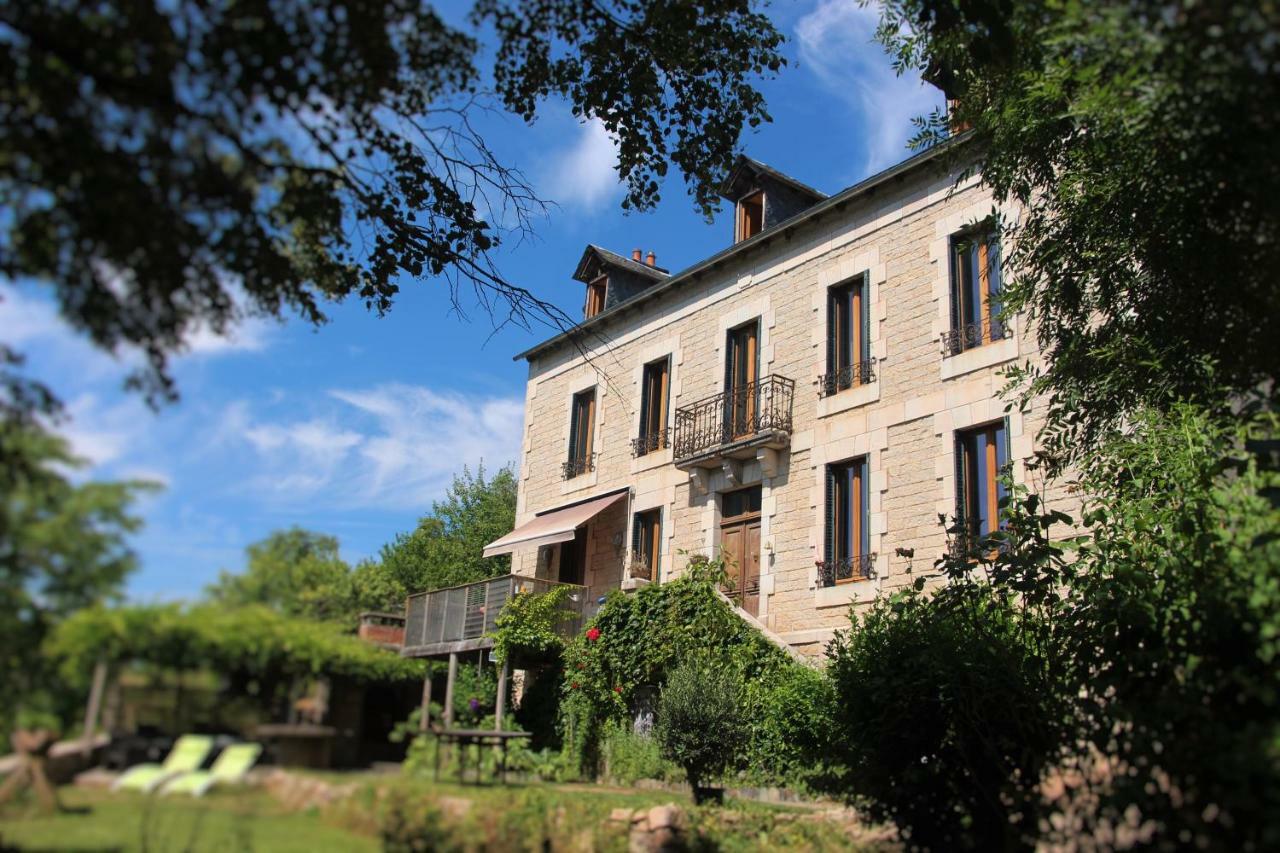 Aux Berges Du Coubisou Bed and Breakfast Esterno foto